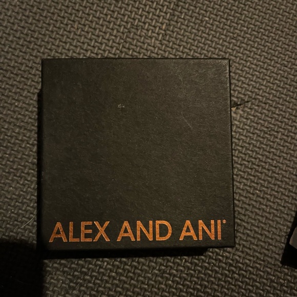 Alex and Ani initial G bracelet NWT - Picture 2 of 2